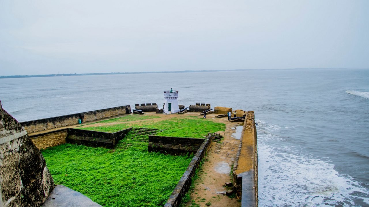 1 diu fort diu state hero