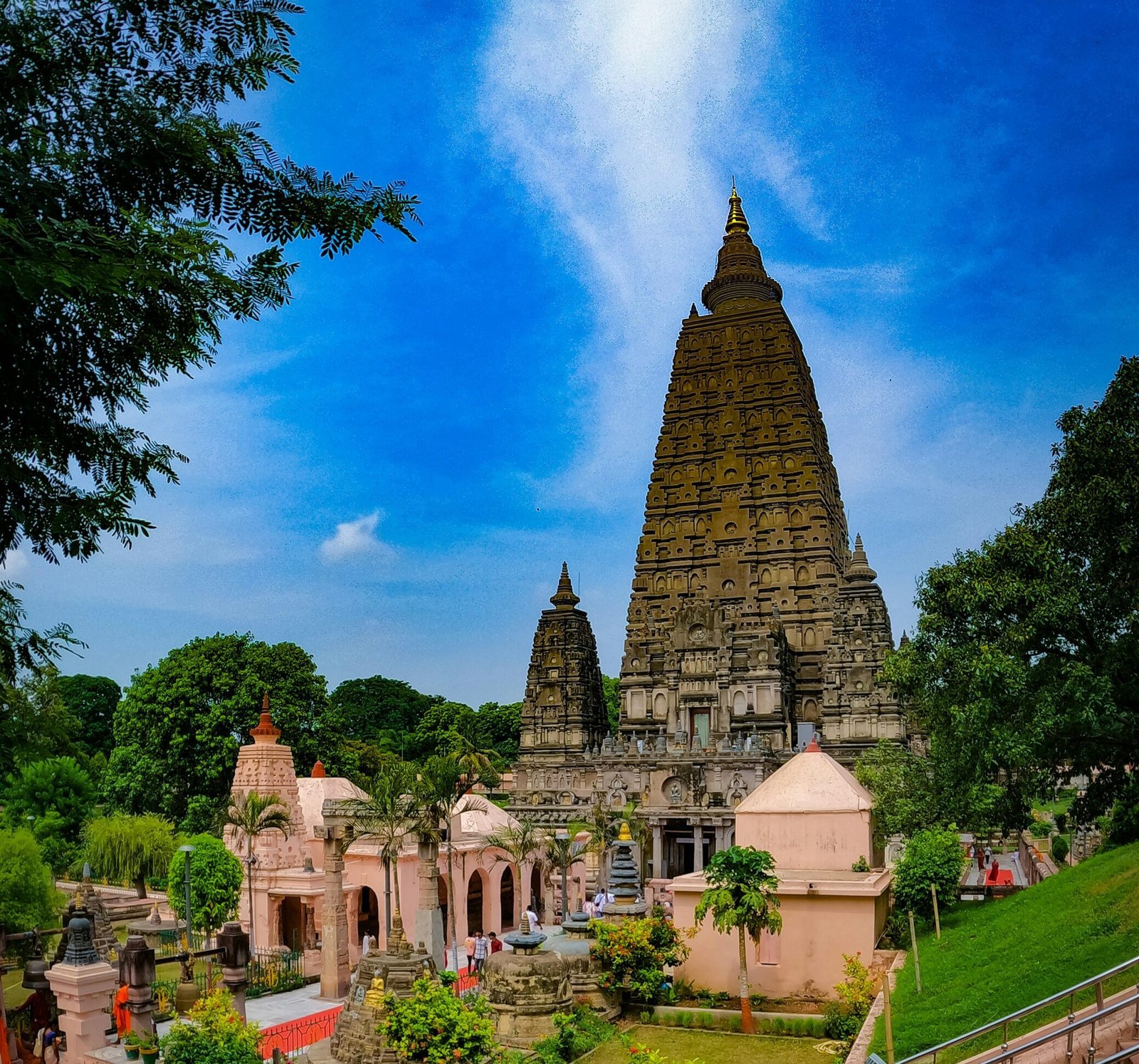 pexels rishu bhosale 40372778 28198206 scaled e1763807777445