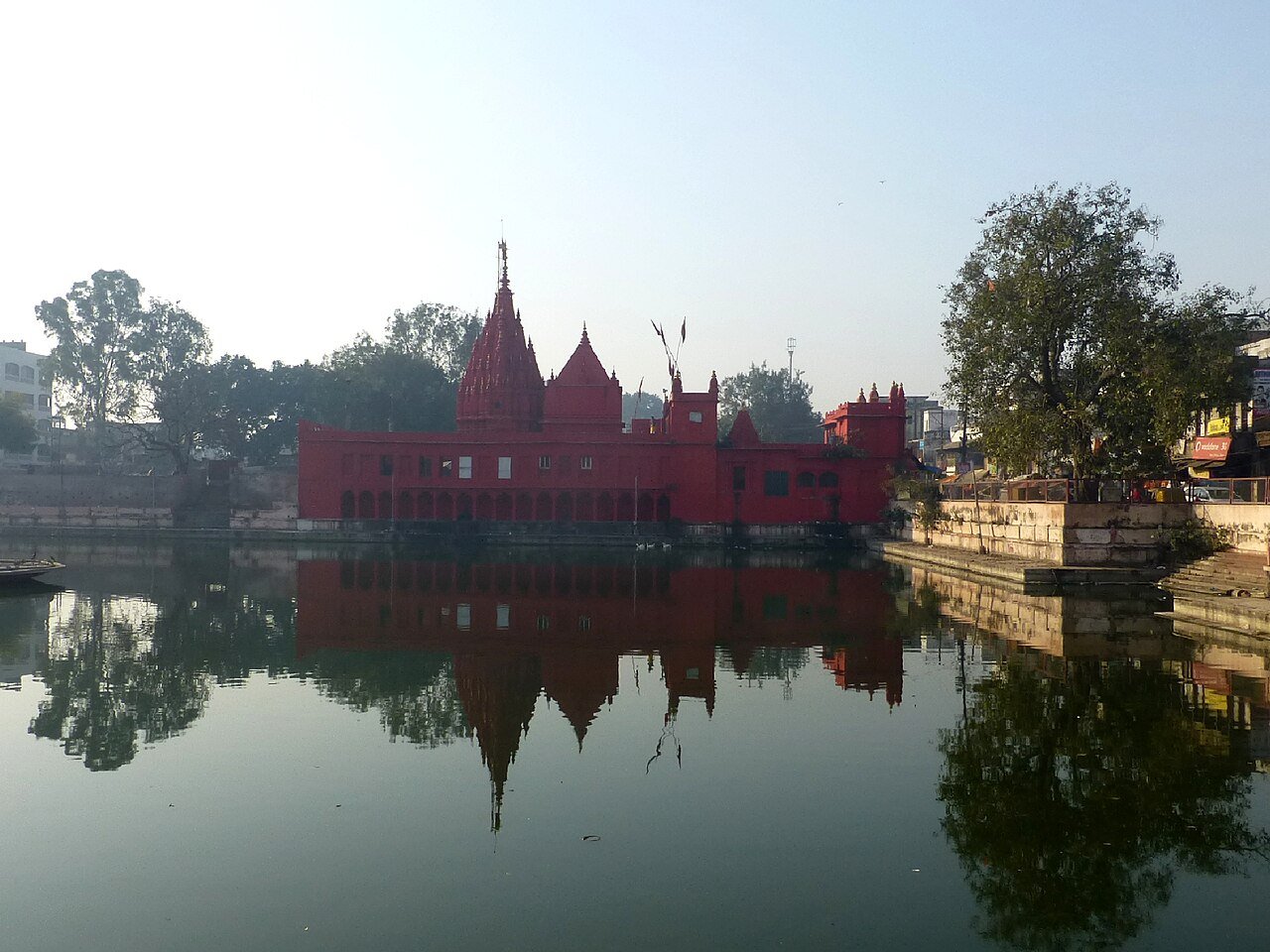 Durga Temple beside Durga Kund, Varanasi