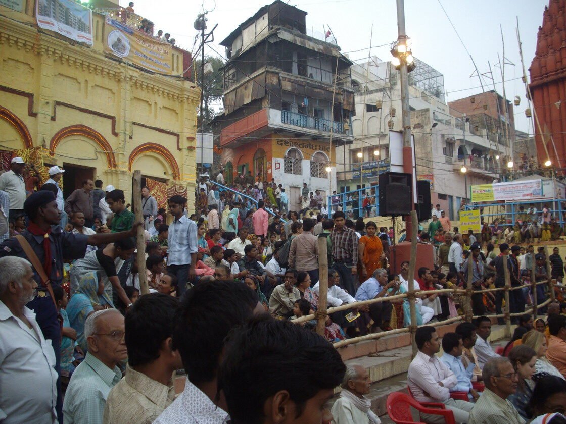 Dev Deepawali in Varanasi with Family: Complete Travel Guide for 2026